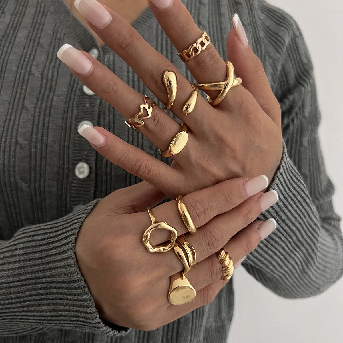 Conjunto com 10 Anéis Femininos Geométricos — Dourado e Prateado, Aço Inoxidável, Estilo Minimalista e Fashion
