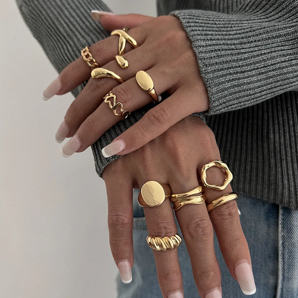 Conjunto com 10 Anéis Femininos Geométricos — Dourado e Prateado, Aço Inoxidável, Estilo Minimalista e Fashion