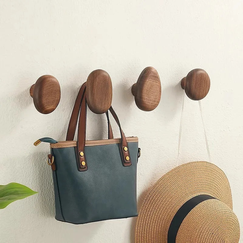 Gancho de Parede Minimalista em Madeira Natural – Suporte Decorativo para Casacos, Chapéus, Chaves, Toalhas e Bolsas | Decoração Moderna 2025